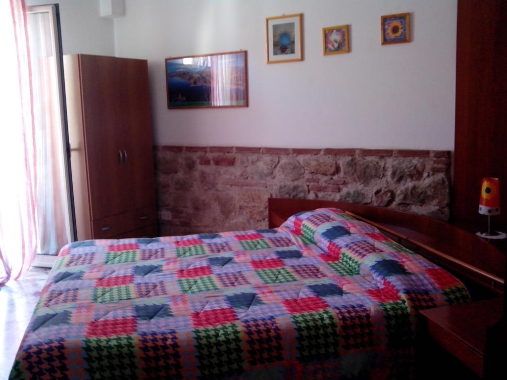 Bed&Breakfast La Casetta SantʼAlessio Siculo Zimmer foto